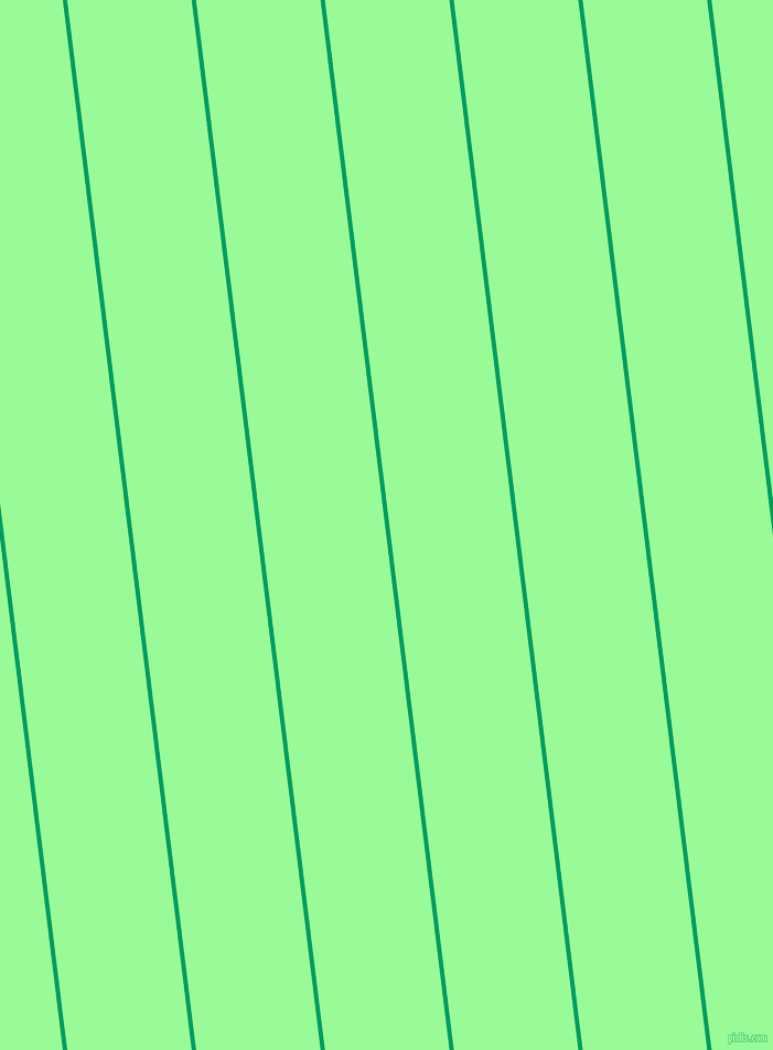 97 degree angle lines stripes, 4 pixel line width, 112 pixel line spacing, Shamrock Green and Pale Green angled lines and stripes seamless tileable